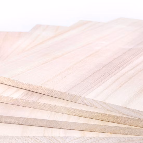 Hochwertige Rohstoffe, massives Kiefernholz, Pappelholz, Paulownia-Holzplatte für keilgezinkte Möbel-/Dekorationsholzplatten